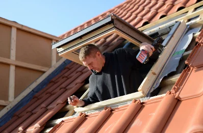Pose de fenêtres de toit Velux à Mortiers